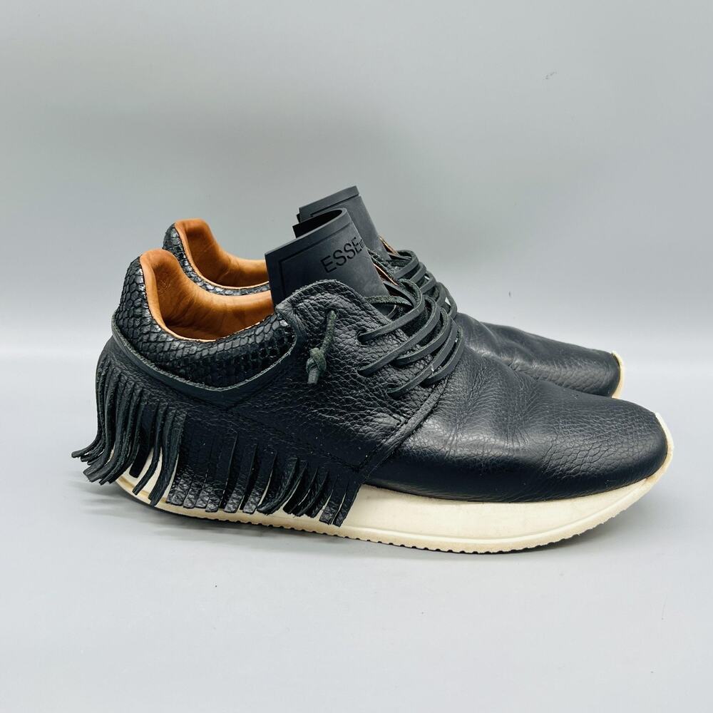 ESSEutESSE Shoes Women 7.5 Black Pebbled Leather Fringe Low Top Sneakers Comfort